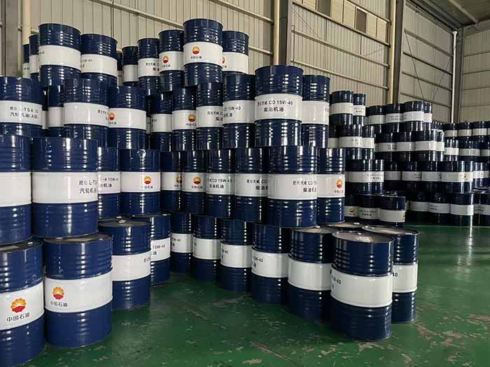 成都昆仑液压油有哪些性能特点？